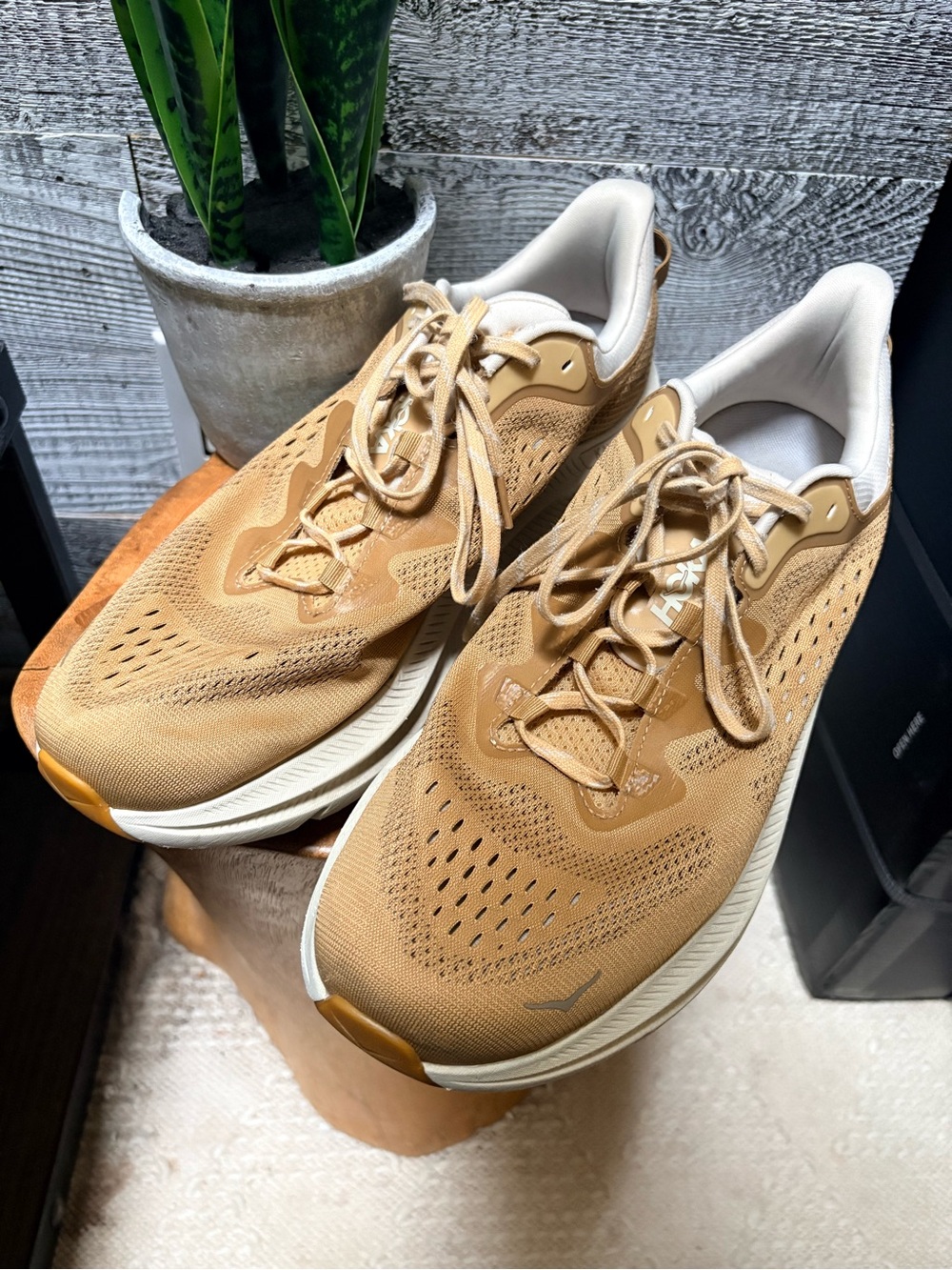 HOKA | One One "Kawana 2" Hybrid Running Shoes - Men's 13D, Wheat/Oat Milk Tan